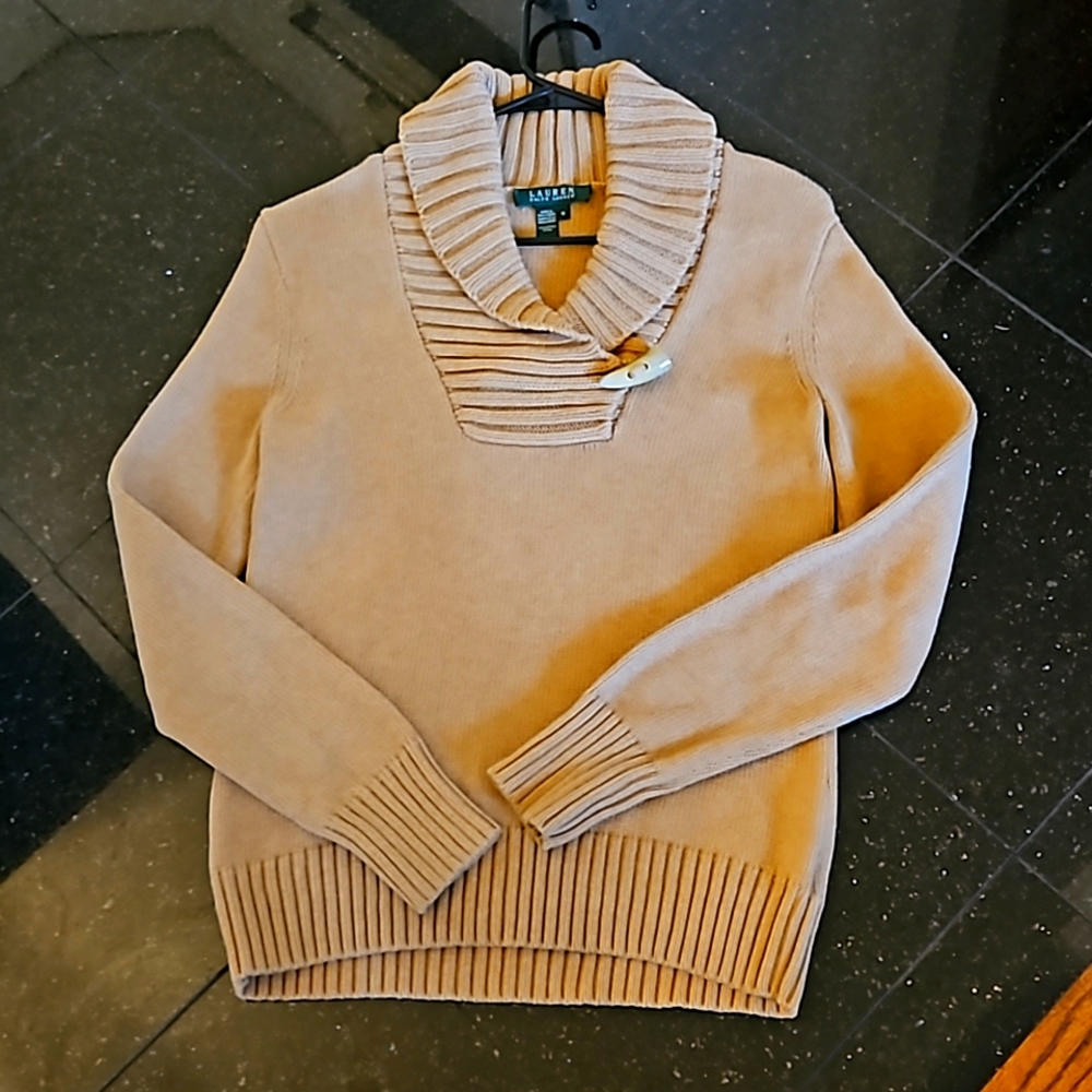 Ralpf Lauren heavy cotton sweater.  Size M.